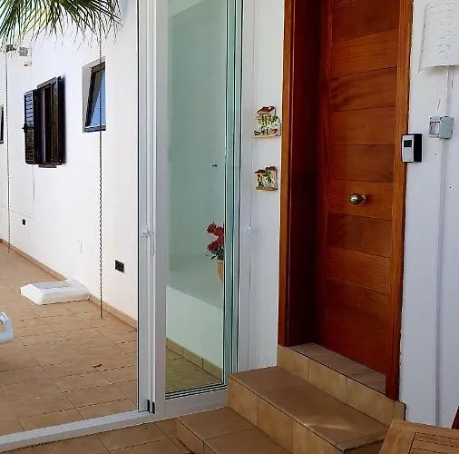 Artsy Casa Timanfaya, Apartamento Playa Blanca (Lanzarote)