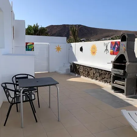 Апартаменты Artsy Casa Timanfaya, Playa Blanca Коста Бланка