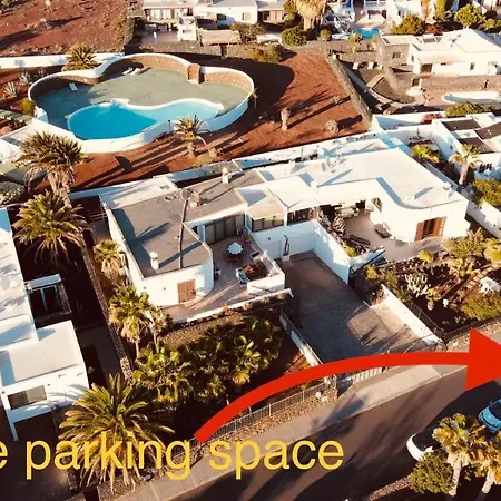 Artsy Casa Timanfaya, Playa Blanca