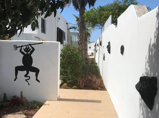 Artsy Casa Timanfaya, Playa Blanca *